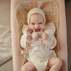 Mushie Hochet Fleur Lila - Outlet