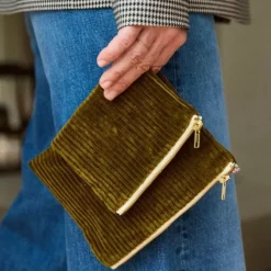 Gabrielle Paris Petite Pochette en Velours Olive - Discount